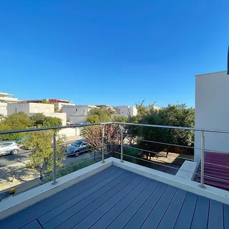 Moderne A Sete: Piscine Privee, A 200m, Clim, Wifi - Fr-1-338-334 Villa