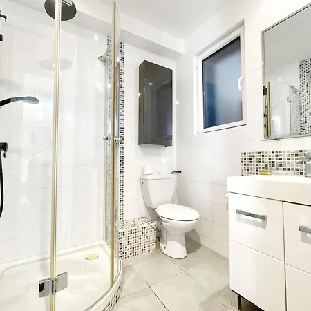 Moderne A Sete: Piscine Privee, A 200m, Clim, Wifi - Fr-1-338-334 Villa *